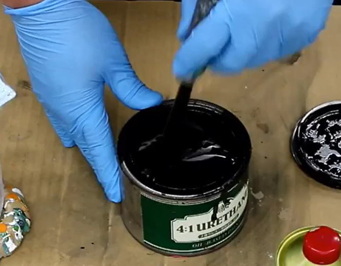 2液ウレタンを塗装したら艶が出た原因と対処法をご紹介!: タカラ塗料 